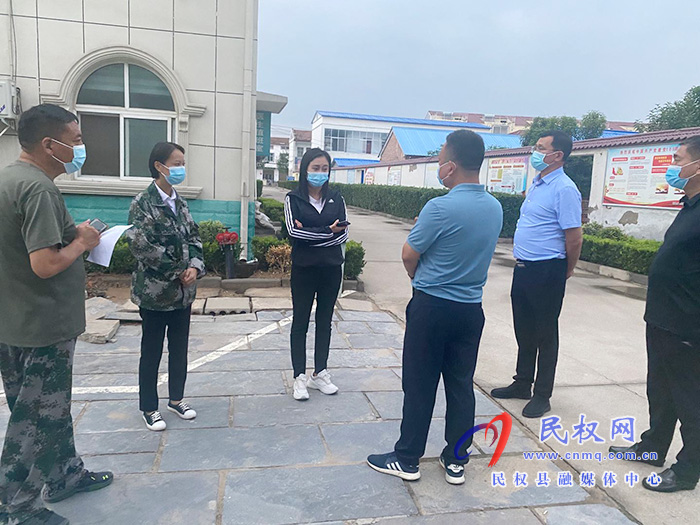 副縣長朱琳帶隊到伯黨鄉(xiāng)衛(wèi)生院督導(dǎo)檢查