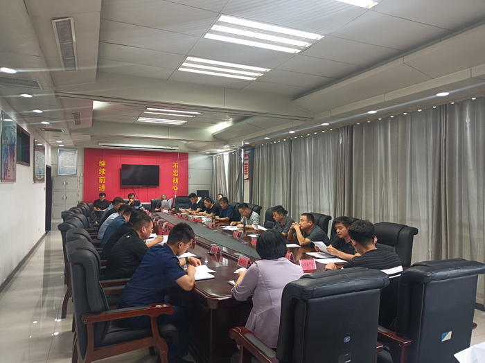 縣委副書記栗團(tuán)結(jié)主持召開民權(quán)縣第十三次黨代會各工作組協(xié)調(diào)會 縣委副書記栗團(tuán)結(jié)主持召開民權(quán)縣第十三次黨代會各工作組協(xié)調(diào)會