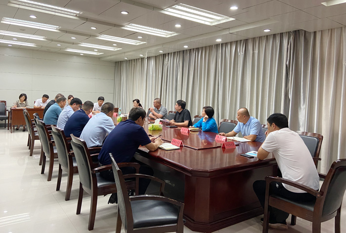 我縣召開機(jī)場建設(shè)協(xié)調(diào)會(huì) 我縣召開機(jī)場建設(shè)協(xié)調(diào)會(huì)