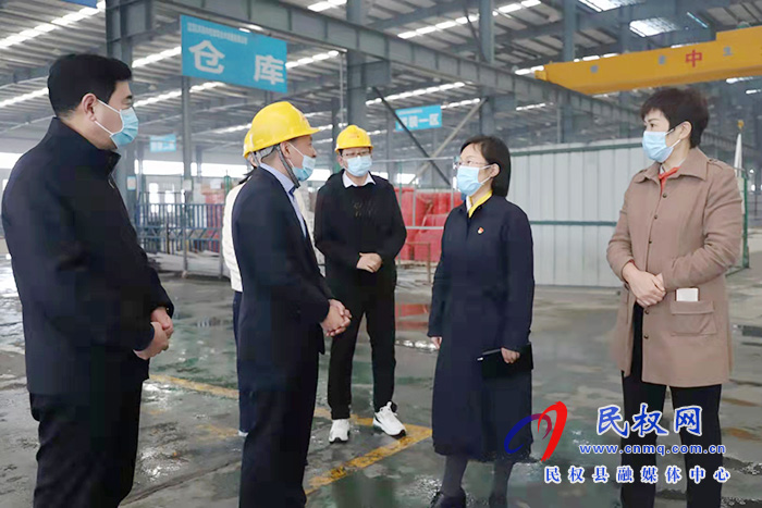 縣委副書記、縣長(zhǎng)王靜嫻深入部分企業(yè)開展“萬(wàn)人助萬(wàn)企”活動(dòng)