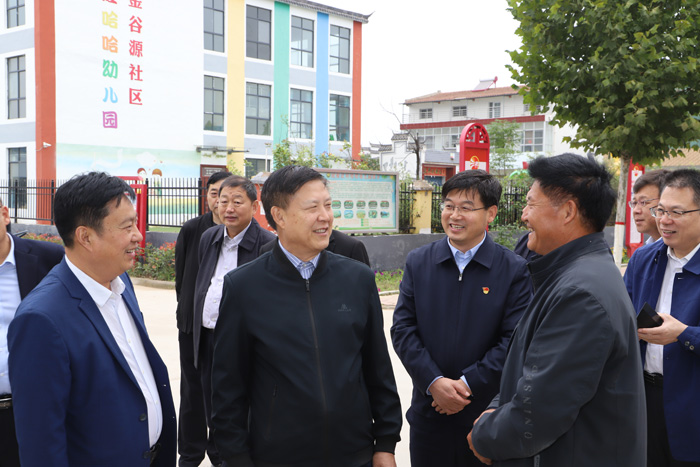 省人大環(huán)資委主任委員、常委會環(huán)資工委主任朱長青蒞民調(diào)研