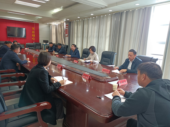 我縣召開清理高速公路沿線廣告設(shè)施專項行動促進會