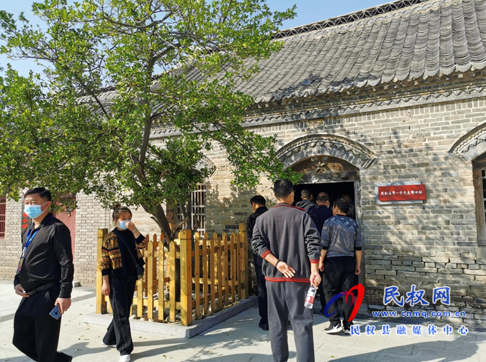 商丘市推進新時代基層干部主題培訓(xùn)行動示范培訓(xùn)班赴睢陽區(qū)開展現(xiàn)場觀摩學習