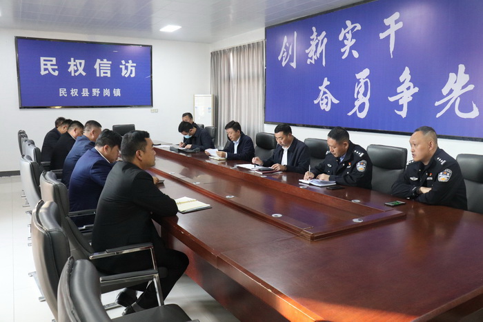 縣委常委、政法委書記陳鴻志到野崗鎮(zhèn)調(diào)研信訪穩(wěn)定、禁毒、反詐、安全大巡防等工作