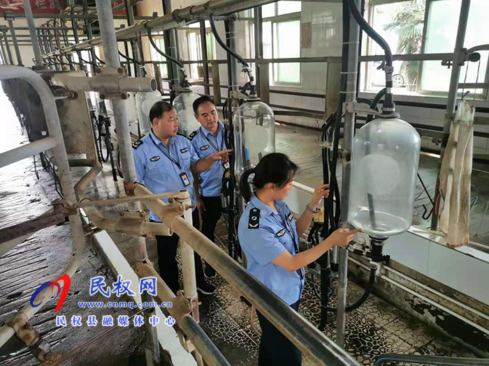 縣畜牧發(fā)展服務(wù)中心開(kāi)展生鮮乳收購(gòu)站安全專(zhuān)項(xiàng)檢查