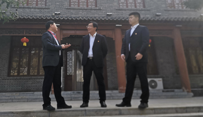  縣委常委、統(tǒng)戰(zhàn)部長李君督導(dǎo)全國文明城市創(chuàng)建工作
