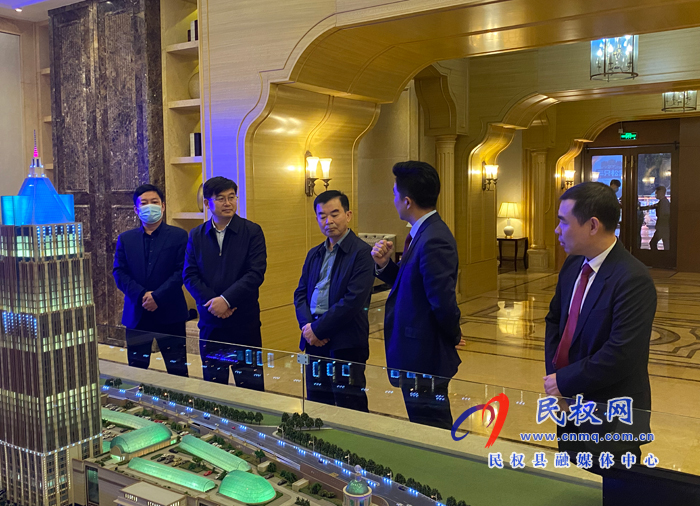 縣委書記張團(tuán)結(jié)在上海開展招商考察活動