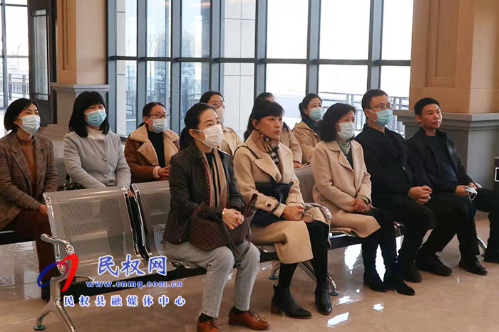 縣領導于茜會見上海韻達貨運有限公司國際部負責人顧毅一行