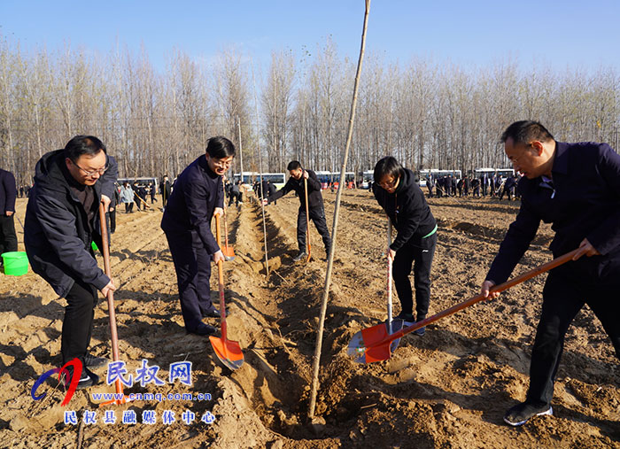 我縣組織開展冬季義務(wù)植樹活動(dòng)