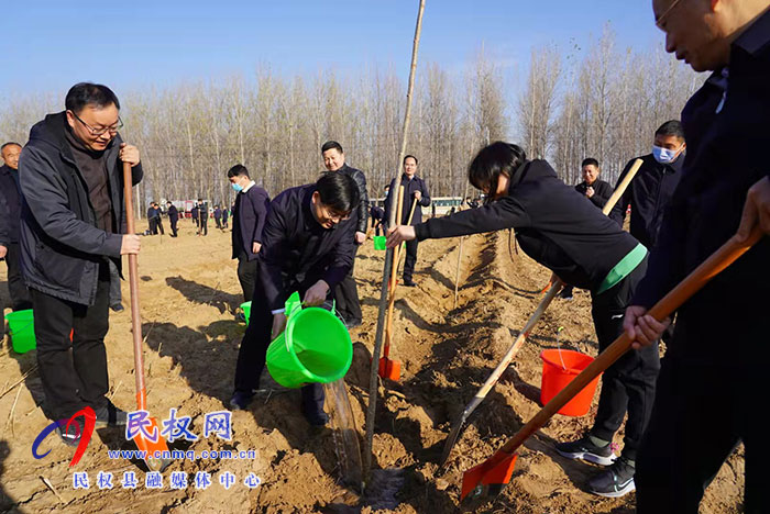 我縣組織開展冬季義務(wù)植樹活動(dòng)