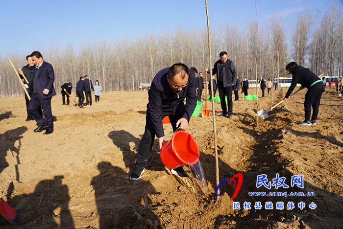我縣組織開展冬季義務(wù)植樹活動(dòng)