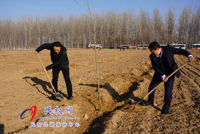 我縣組織開展冬季義務(wù)植樹活動(dòng)