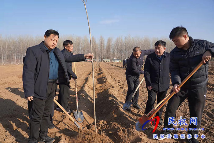 我縣組織開展冬季義務(wù)植樹活動(dòng)