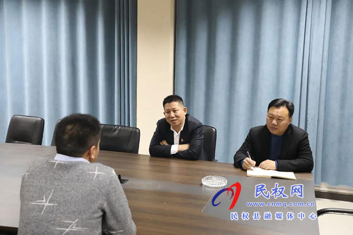 縣委常委、縣紀(jì)委書記、縣監(jiān)委主任冉燃開展“萬人助萬企”走訪調(diào)研活動(dòng)