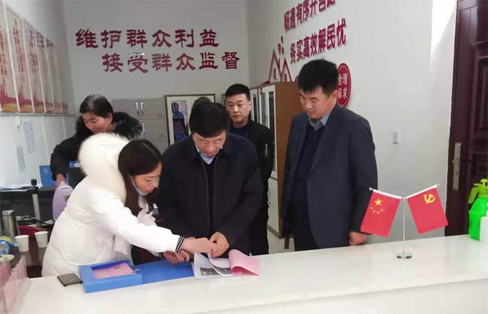 縣委常委、政法委書(shū)記陳鴻志調(diào)研指導(dǎo)“三零”創(chuàng)建工作