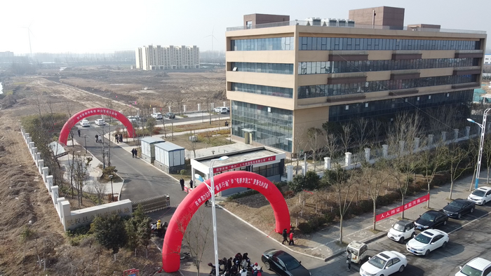 我縣舉行2022年首場“春風(fēng)行動(dòng)”現(xiàn)場招聘會(huì) 1500多個(gè)崗位供選擇