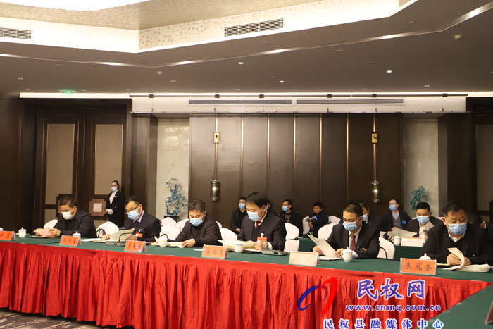 市五屆人大七次會議民權(quán)縣代表團(tuán)第一次會議召開
