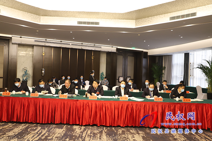 我縣代表團(tuán)認(rèn)真審議市人大常委會工作報(bào)告和法檢“兩院”工作報(bào)告