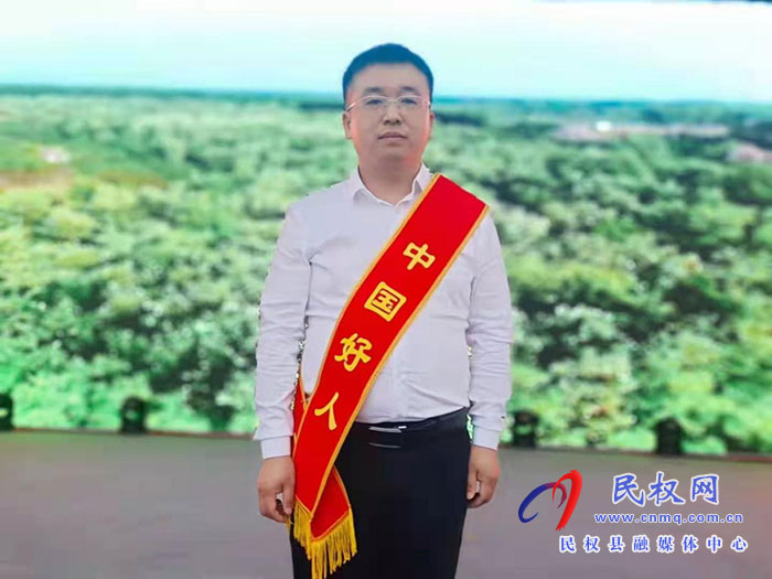 堅守十二載  薪火永續(xù)傳   --“中國好人”唐志發(fā)矢志不渝傳承雷鋒精神紀事
