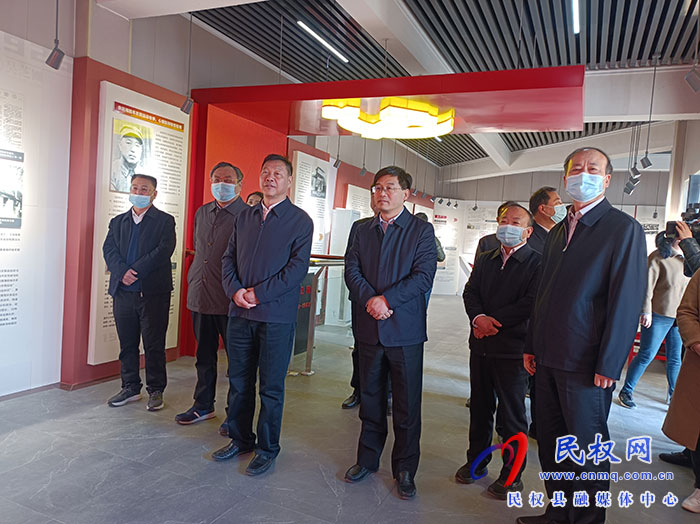 省人大常委會(huì)調(diào)研組蒞民調(diào)研鞏固拓展脫貧攻堅(jiān)成果同鄉(xiāng)村振興有效銜接工作情況