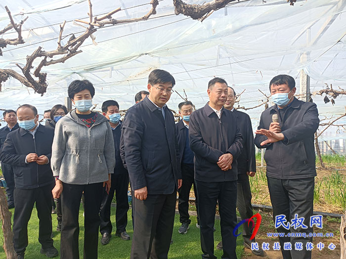 省人大常委會(huì)調(diào)研組蒞民調(diào)研鞏固拓展脫貧攻堅(jiān)成果同鄉(xiāng)村振興有效銜接工作情況