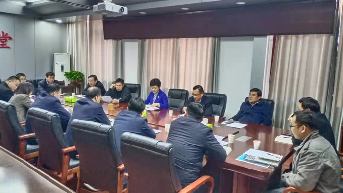 縣人大常委會(huì)主任周燕主持召開民權(quán)高中發(fā)展和建設(shè)協(xié)調(diào)會(huì)