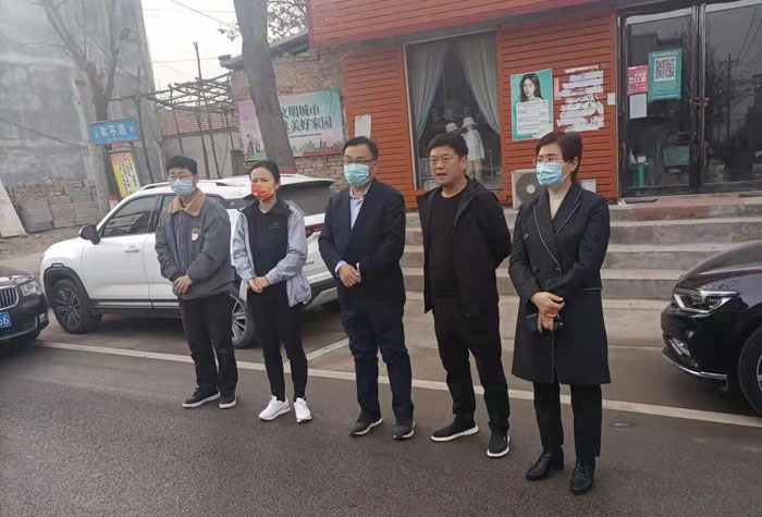 縣委常委、宣傳部長、副縣長畢道喜督導檢查“門前五包”網(wǎng)格化落實情況