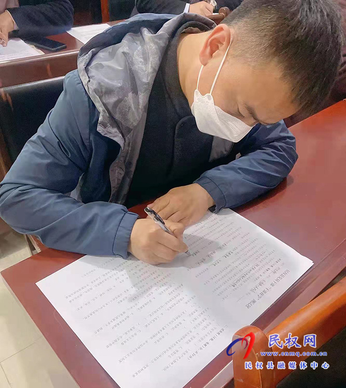 龍?zhí)伶?zhèn)：檢驗夜學成果，開展理論測試