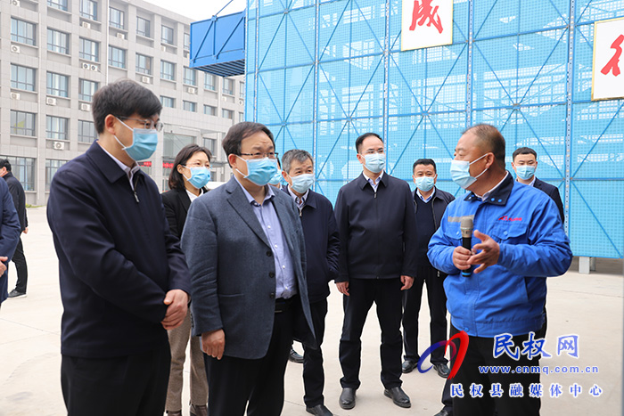 市委常委、常務(wù)副市長張家明到民調(diào)研“三個一批”、疫情防控等工作