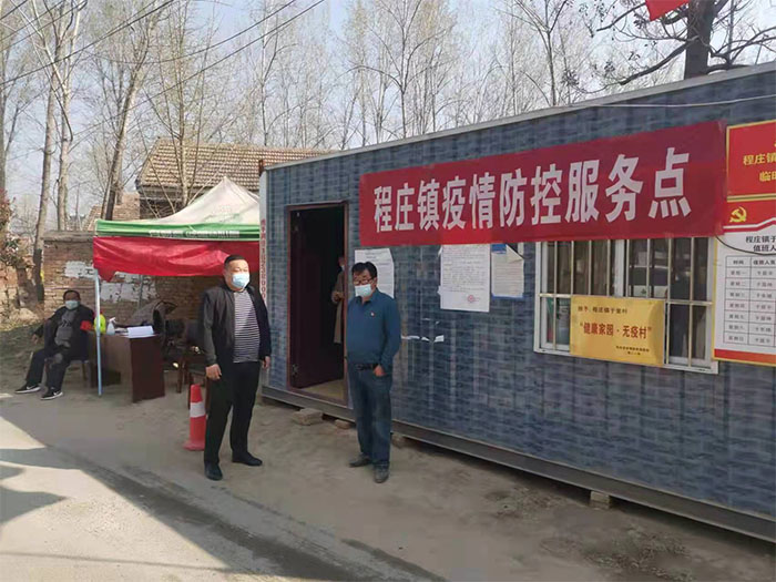 縣畜牧發(fā)展服務(wù)中心駐村工作隊做好疫情群防群控工作