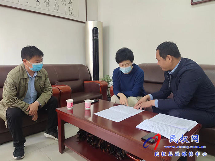 縣領導周燕、瞿志君到白云寺鎮(zhèn)督導疫情防控和新型集鎮(zhèn)區(qū)校園建設工作