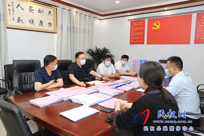 縣委副書記栗團結調研督導疫情防控工作