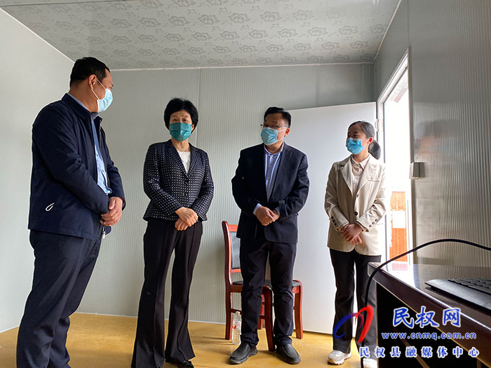 縣人大主任周燕，縣委常委、宣傳部長、副縣長畢道喜調(diào)研疫情防控工作