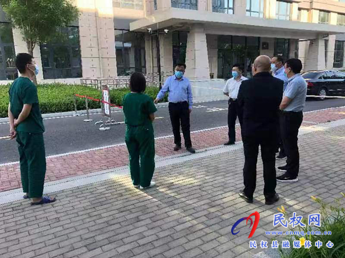 縣委常委、宣傳部長、副縣長畢道喜督導(dǎo)檢查考生返民集中隔離情況