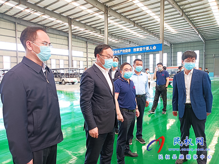縣委副書記栗團結帶隊調研重點項目建設和重點企業(yè)運行工作