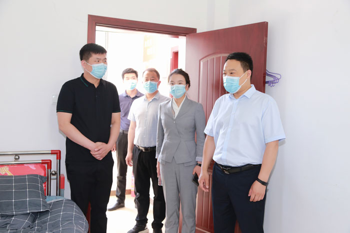 縣委常委、組織部長(zhǎng)王義彬到林七鄉(xiāng)督導(dǎo)鞏固脫貧攻堅(jiān)成果與鄉(xiāng)村振興有效銜接工作