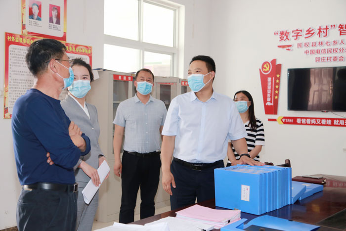 縣委常委、組織部長(zhǎng)王義彬到林七鄉(xiāng)督導(dǎo)鞏固脫貧攻堅(jiān)成果與鄉(xiāng)村振興有效銜接工作