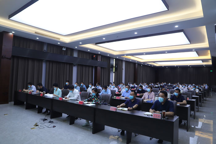 我縣組織收聽收看全省創(chuàng)新發(fā)展綜合配套改革視頻大會(huì)