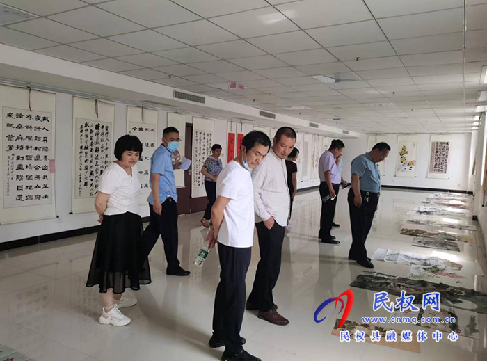 縣文聯(lián)開展“2022年度創(chuàng)建全國文明城市”“紀(jì)念《代表法》頒布三十周年”書畫作品評(píng)審活動(dòng)