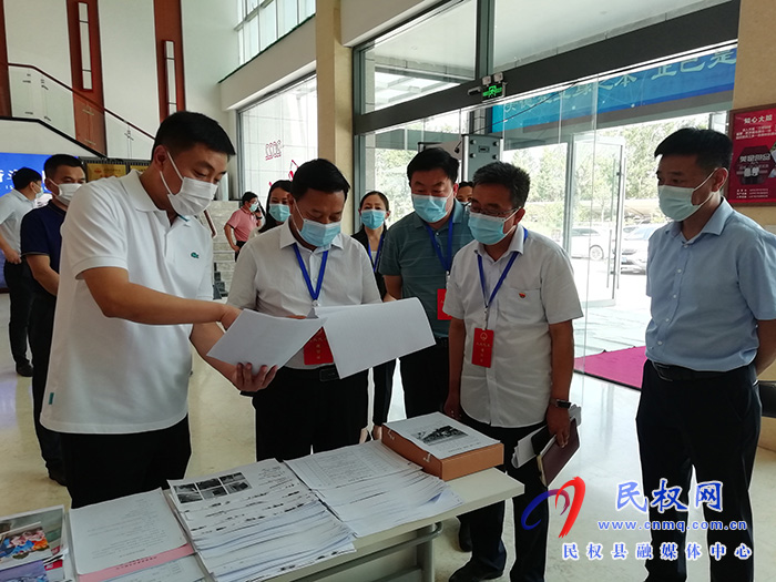 縣人大常委會(huì)黨組副書記石克林調(diào)研“三零”創(chuàng)建工作