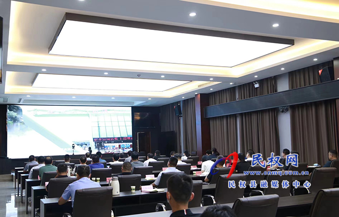 我縣組織收聽收看全市大氣污染防治攻堅(jiān)電視電話會(huì)議