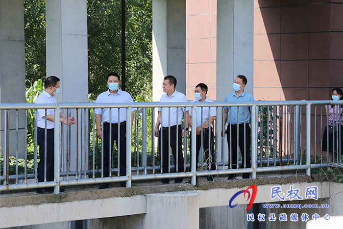 縣委常委、組織部長(zhǎng)王義彬開(kāi)展巡河工作