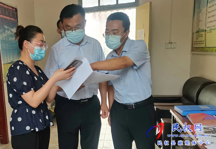 縣委常委、宣傳部長、副縣長畢道喜督查教育系統(tǒng)暑期防溺水工作