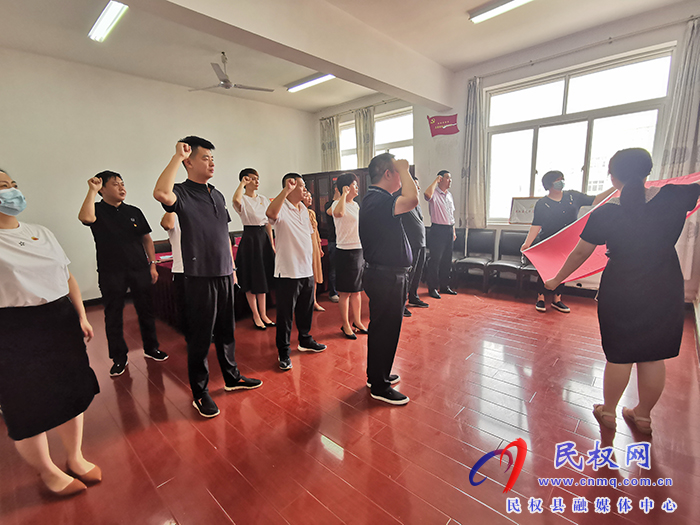 縣政協(xié)機(jī)關(guān)開(kāi)展七月份主題黨日“1+N”活動(dòng)