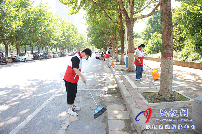 縣團委組織開展“衛(wèi)生環(huán)保”志愿服務(wù)活動