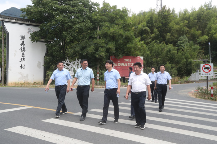 縣委書記張團(tuán)結(jié)到湖州考察康養(yǎng)基地建設(shè)項目