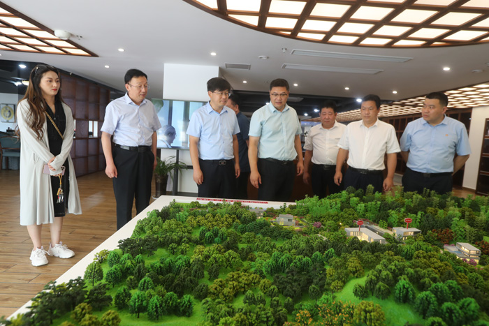 縣委書記張團(tuán)結(jié)到湖州考察康養(yǎng)基地建設(shè)項目