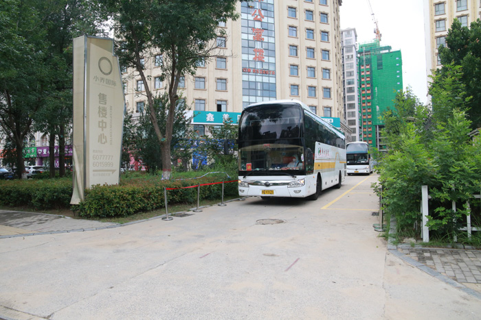 暖心送別！駐馬店174名集中隔離人員“解封”回家