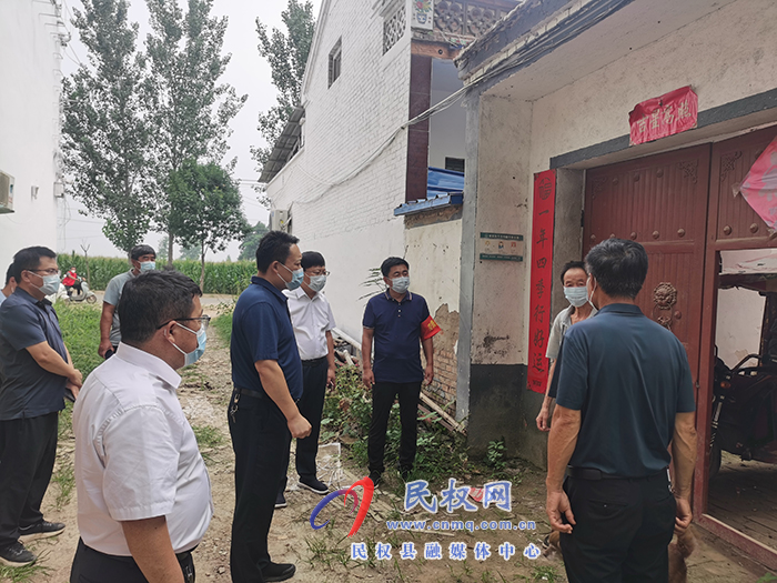 縣委常委、組織部長王義彬到部分鄉(xiāng)鎮(zhèn)督導疫情防控消殺工作