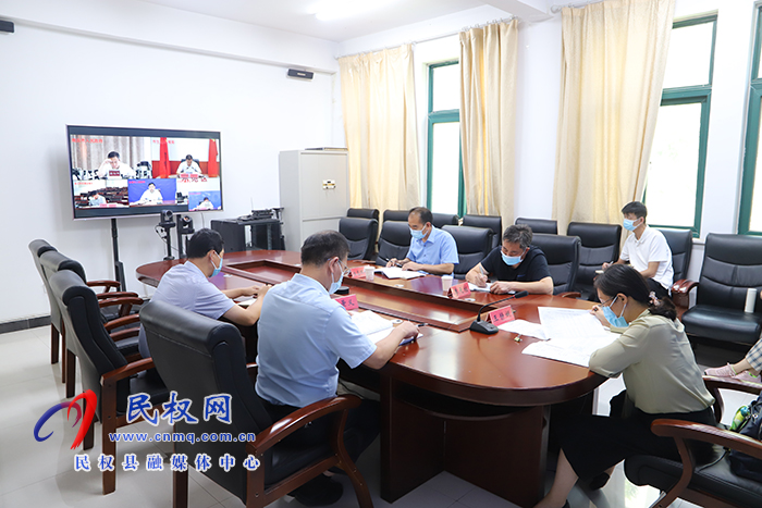 我縣組織收聽收看市政府第202次常務(wù)會